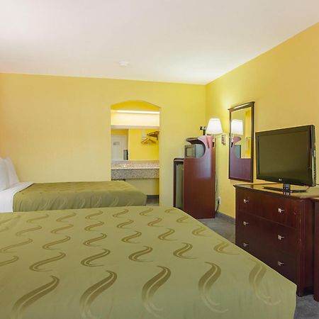 Quality Inn Carthage Экстерьер фото