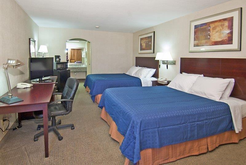 Quality Inn Carthage Номер фото