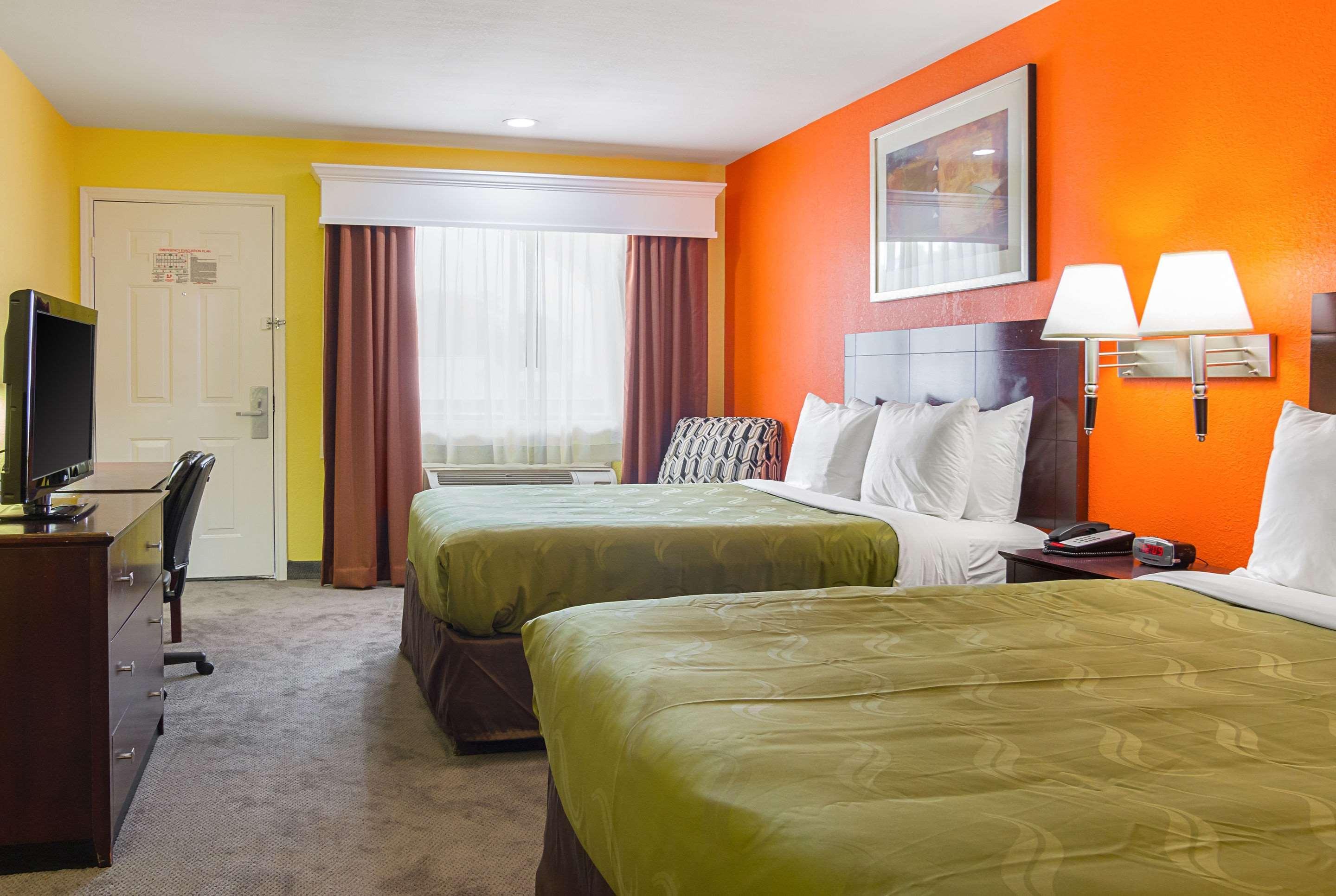 Quality Inn Carthage Экстерьер фото
