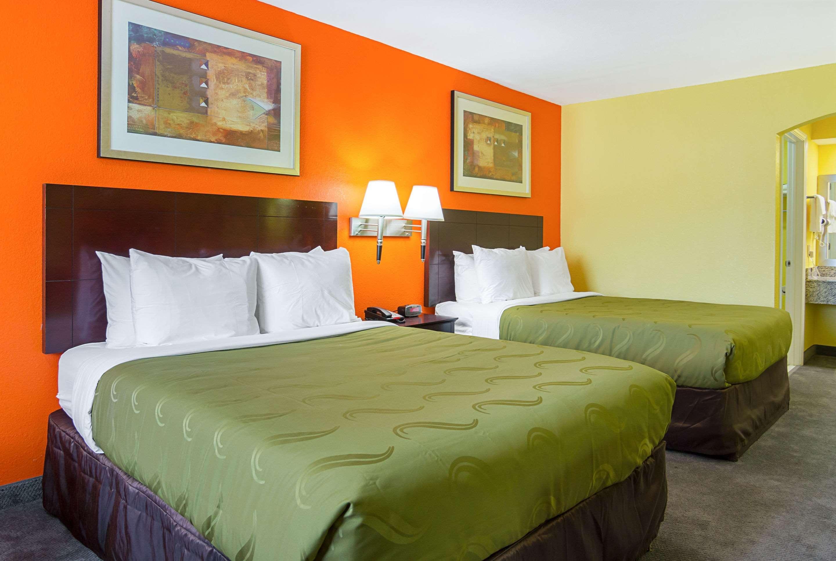 Quality Inn Carthage Экстерьер фото