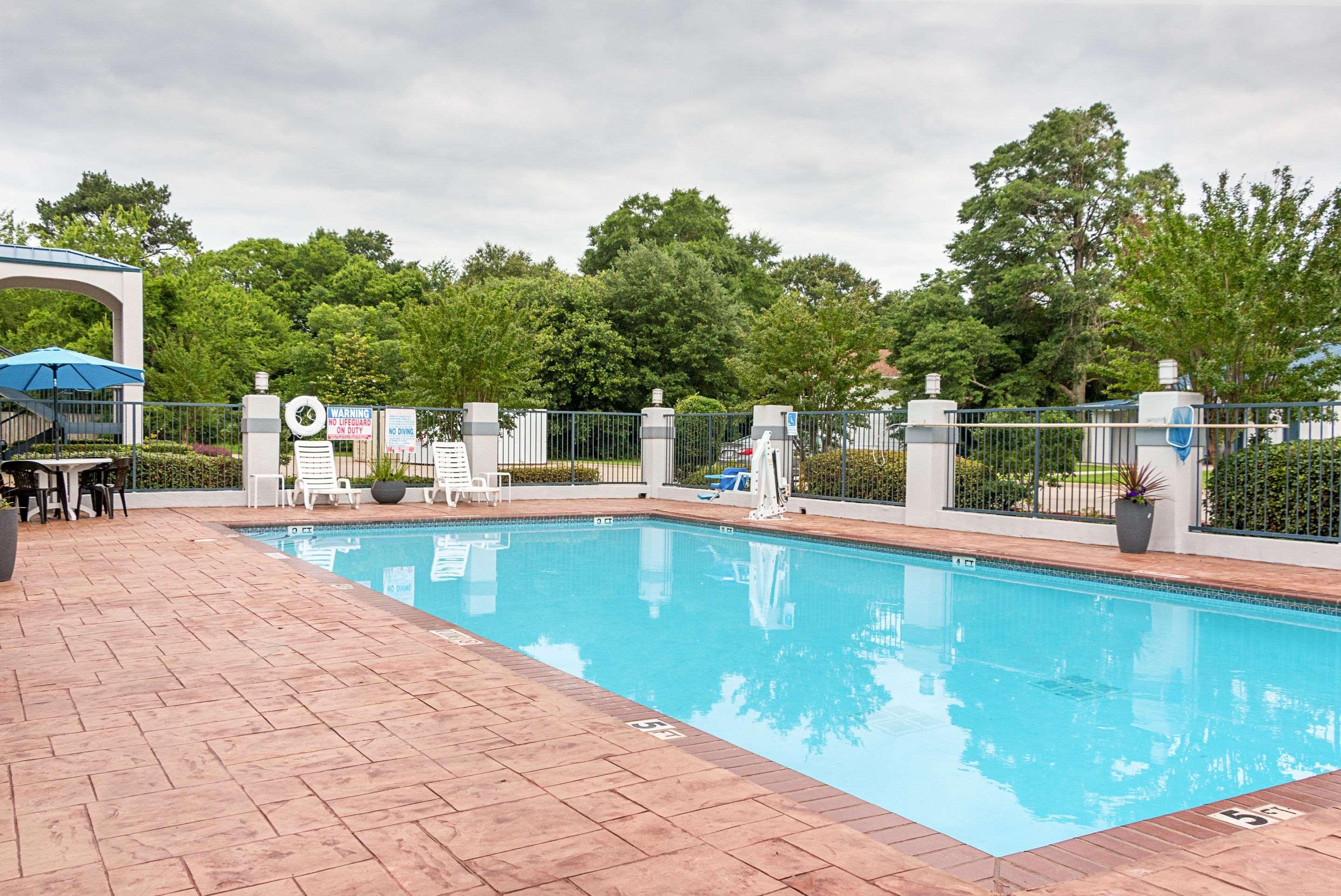 Quality Inn Carthage Экстерьер фото