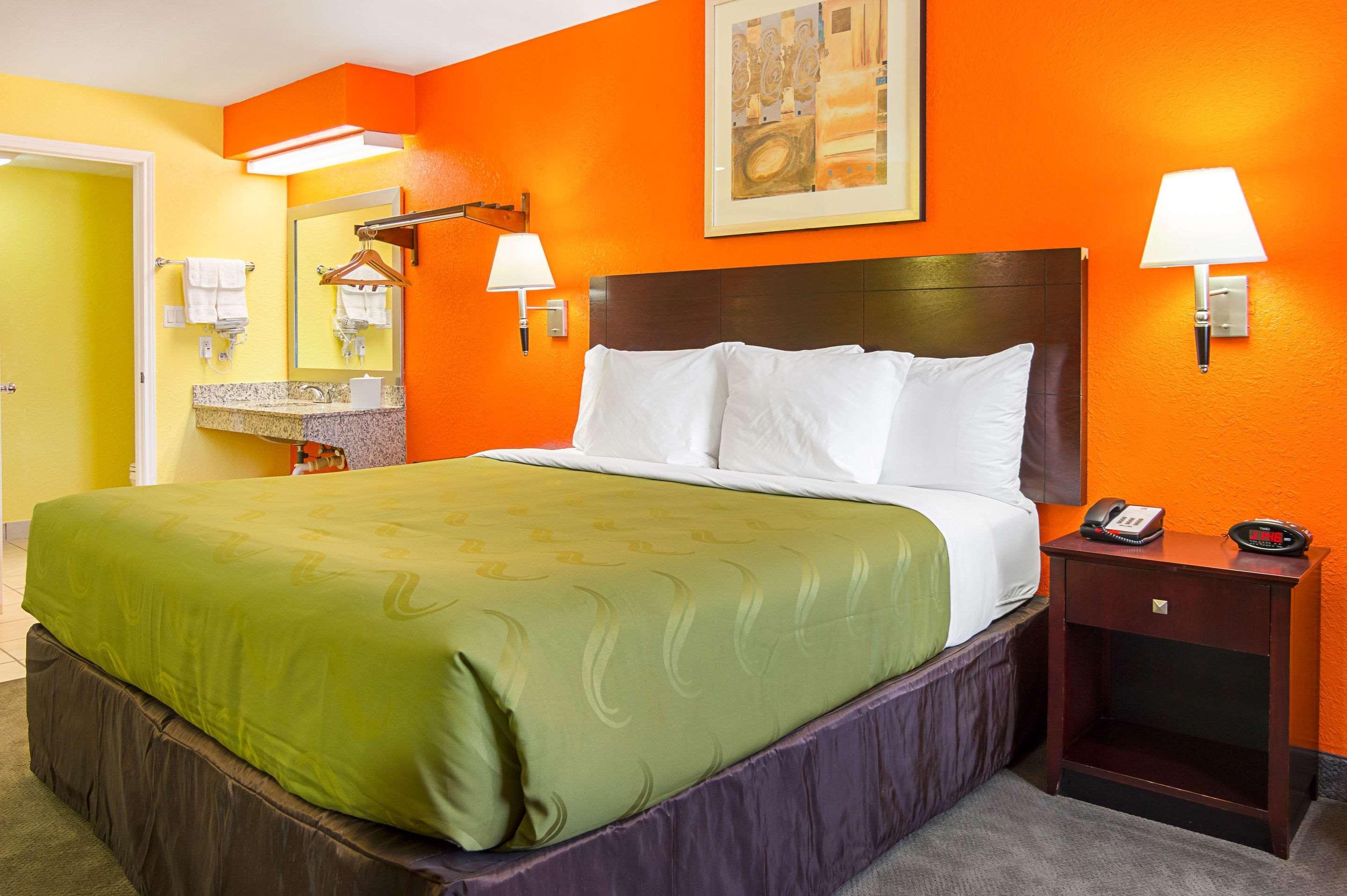 Quality Inn Carthage Экстерьер фото