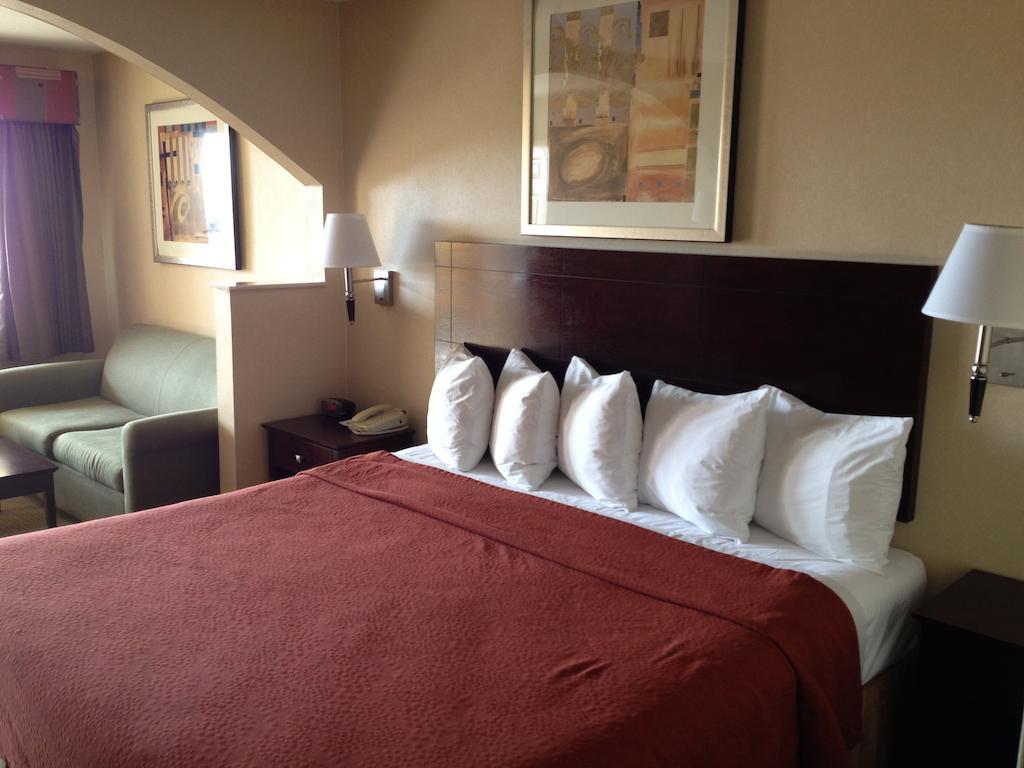 Quality Inn Carthage Номер фото