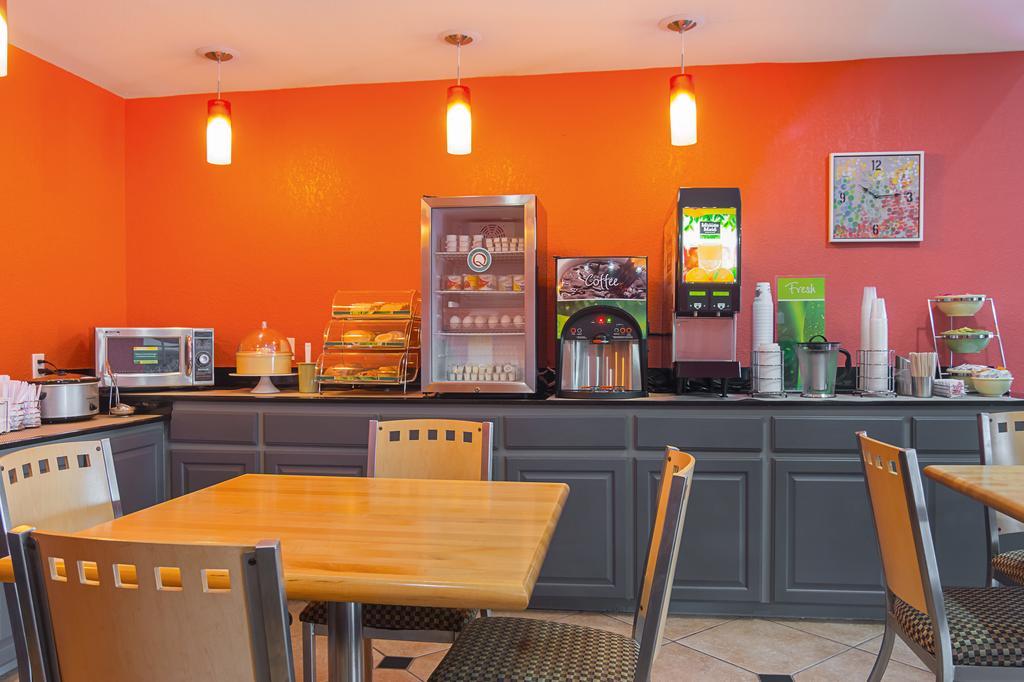 Quality Inn Carthage Экстерьер фото