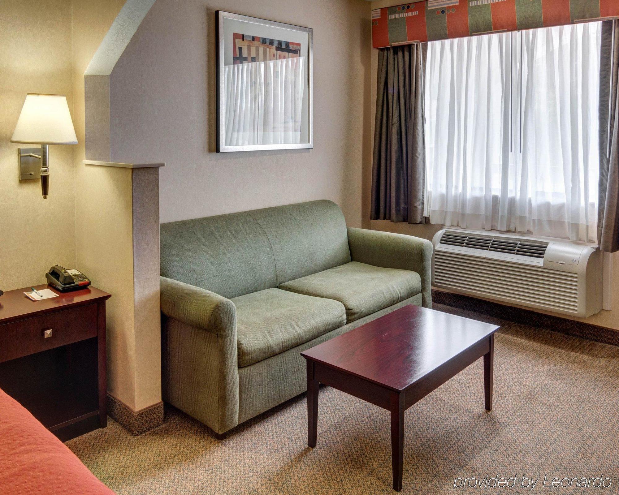 Quality Inn Carthage Экстерьер фото