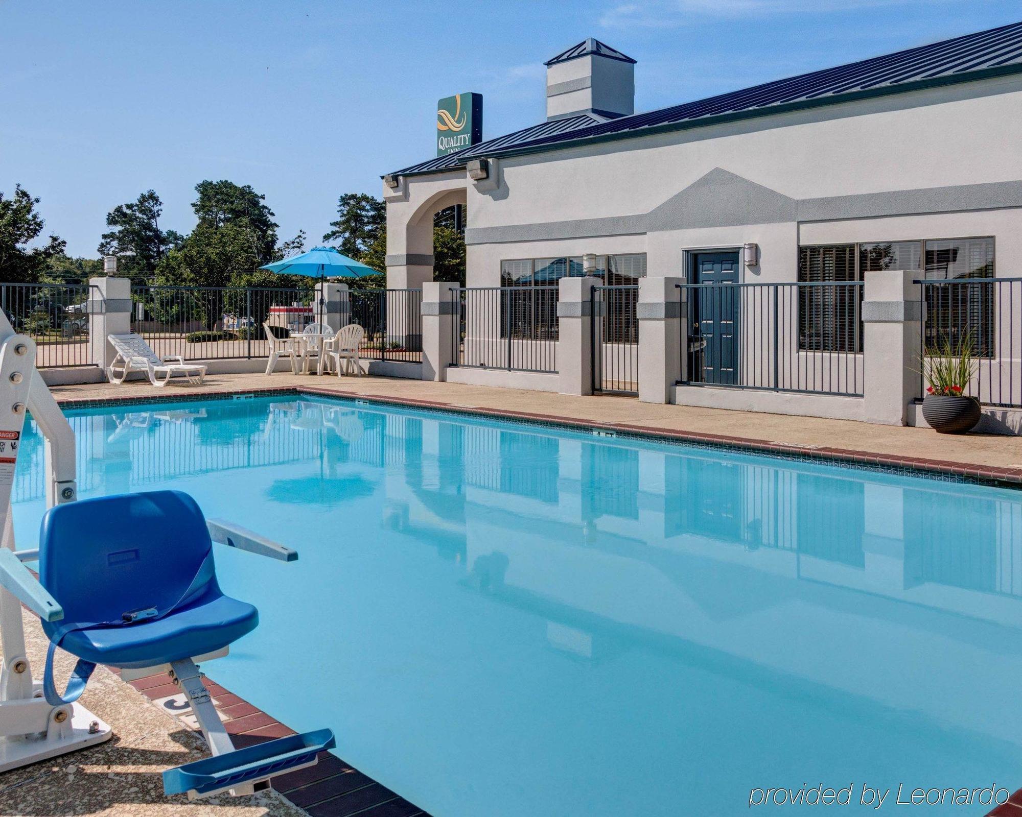 Quality Inn Carthage Экстерьер фото