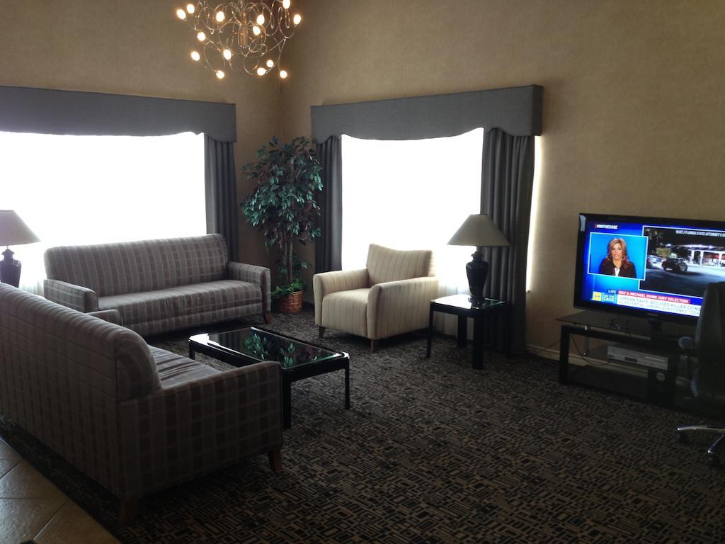 Quality Inn Carthage Экстерьер фото